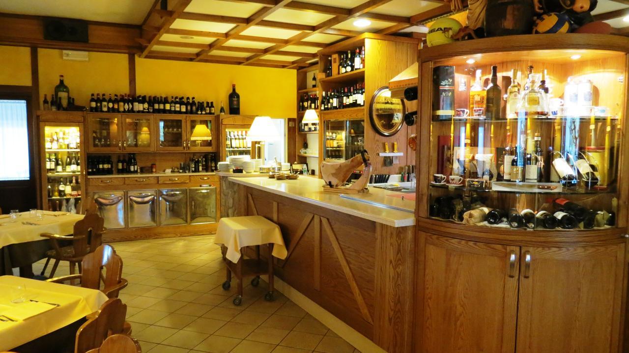 La Baita D'Oro Ristorante Residence Monteduro Exterior photo
